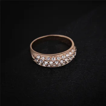 Klasické kúzlo Rose Gold Color Kamienkami Zdobené Prst Krúžky Jednoduché Svadobné Prstene pre ženy Zapojenie bague18KR007