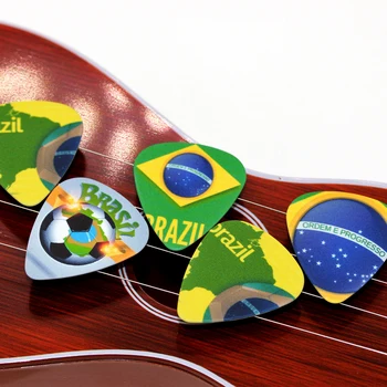 SOACH 50pcs 0.46 mm Vlajkou Brazília Brazílska Vlajka dve bočné dizajn gitarové príslušenstvo vybrať gitaru vezme gitaru plectrrum