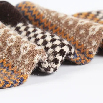 Muži zime kvalitné zahustiť teplé vlnené ponožky ročník mužskej malé mreže vzory dlhé ponožky 5pairs/veľa