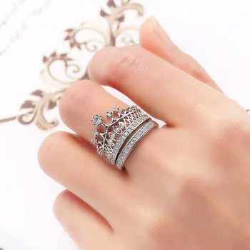 Nádherné AAA cubic zirconia micro pave nastavenie princezná koruny krúžok 2 ks stohovateľné prsteň Mincový striebro príslušenstvo pre dievča
