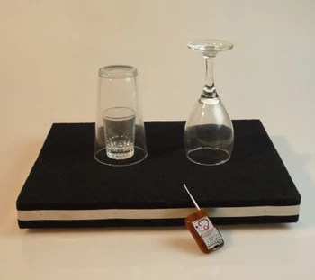 Dva v jednom diaľkové ovládanie Skla Rozbitie zásobník pro + Mince do Skla mat (s organického skla kryt) - magický trik